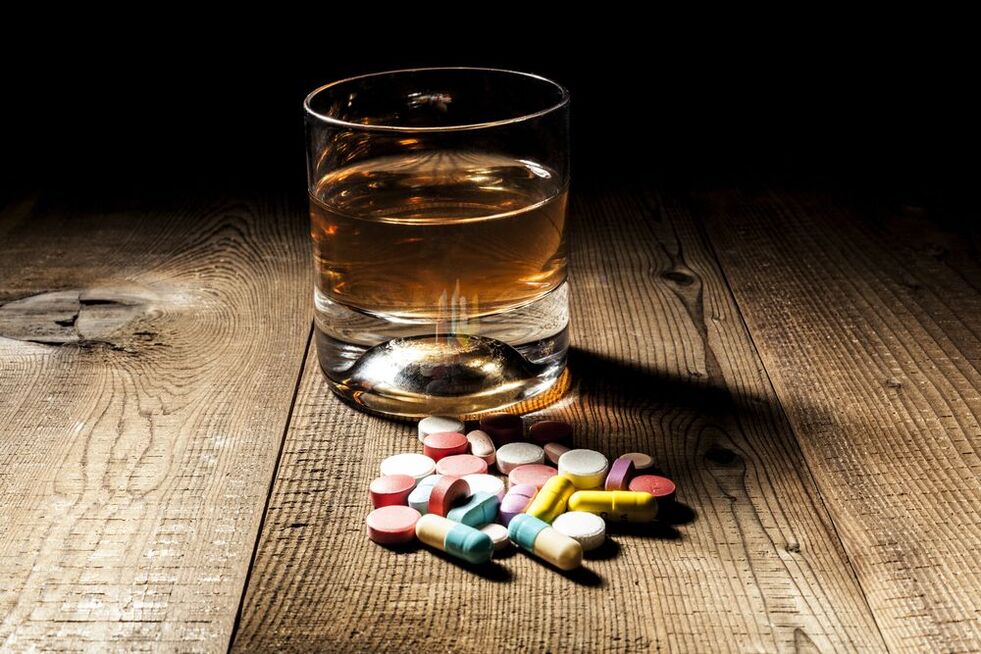Compatibilidade de álcool e antibióticos